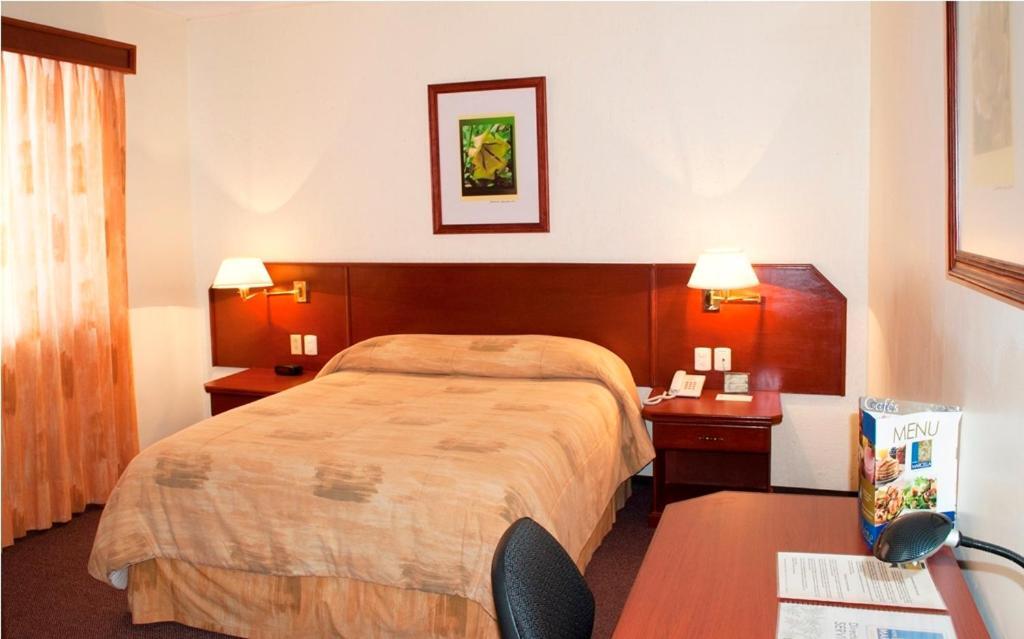 Hotel Marcella Clase Ejecutiva موروليا الغرفة الصورة